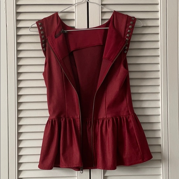 Guess peplum top. - Picture 6 of 6